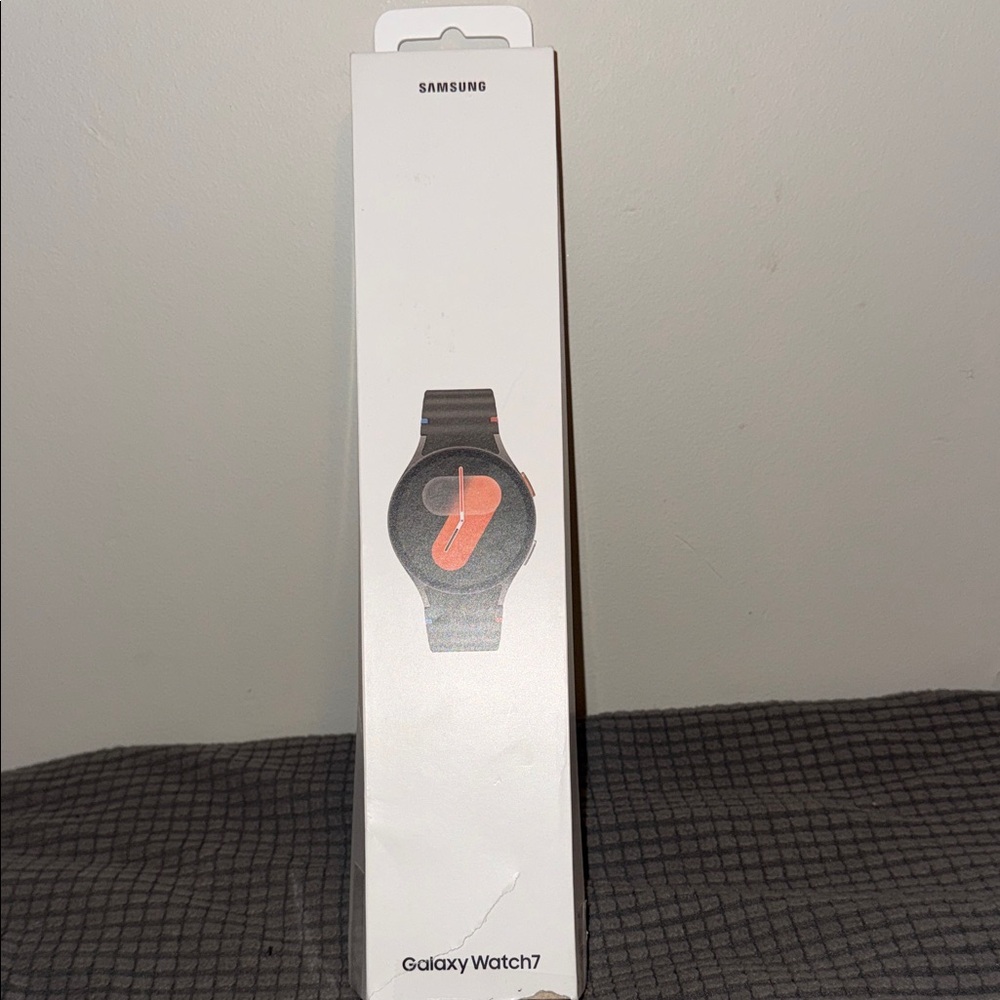 Samsung Galaxy Watch7 - Black with Orange Accent